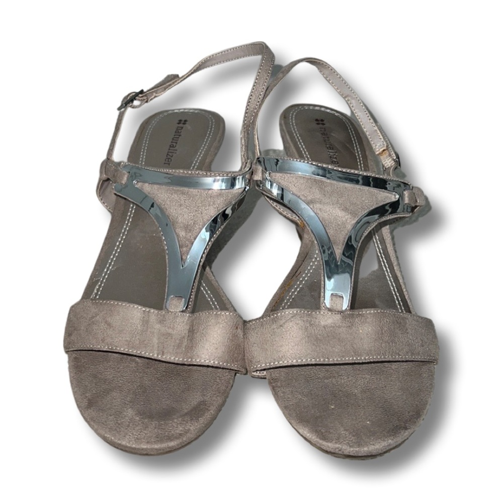 Naturalizer Women’s Verify Tan Ultra Suede Sandals size 9.5